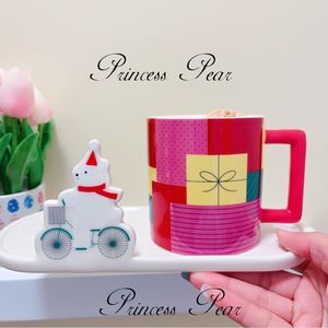 Starbucks holiday Santa delivered with saucer mug